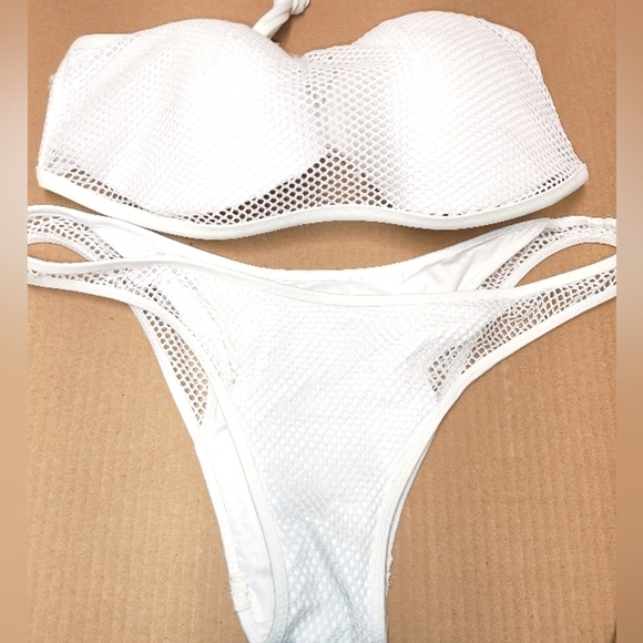Victoria Secret women's bikini swimsuit white Size: 34 D - Picture 1 of 6